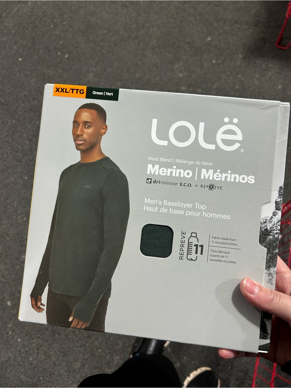 Lolë Men’s Merino Long-Sleeve Top in Dark Green